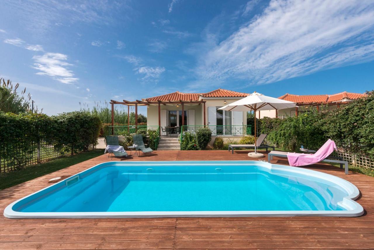 Venus Villa With Private Pool, 2Min To The Beach Finikounta Dış mekan fotoğraf